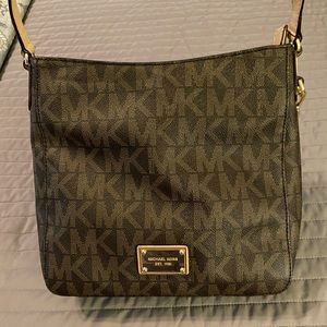 Michael Kors Crossbody Bag